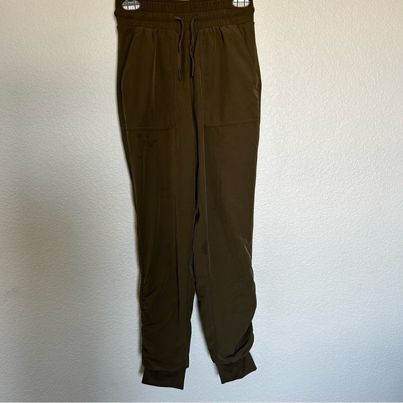 Mondetta Women’s Olive Green Jogger Pants with Drawstrings - Picture 2 of 10